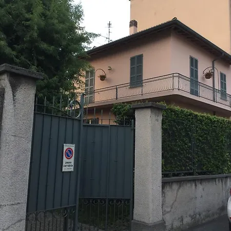 Bed & Breakfast Pescarenico 3*